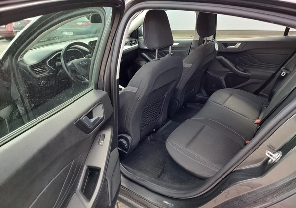 Ford Focus cena 55000 przebieg: 158907, rok produkcji 2018 z Tychy małe 67